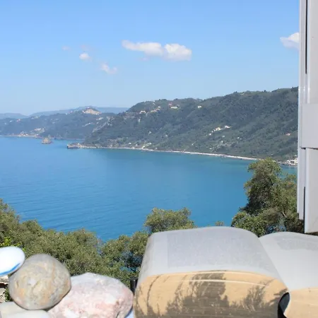 Artistic Sea View House * Pentátion
